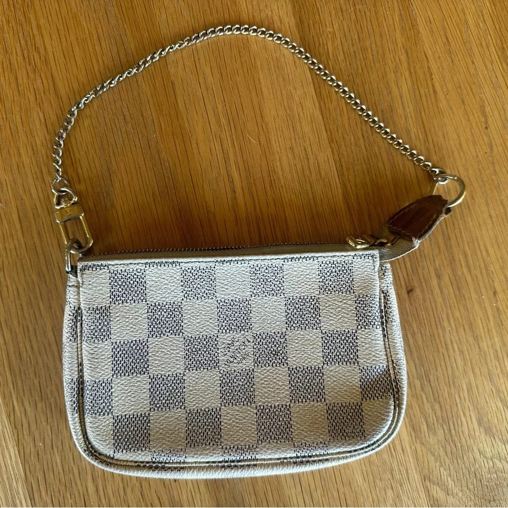 LOUIS VUITTON Damier Azur Mini Pochette - Picture 10 of 10